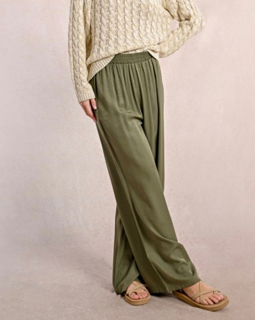 High-waisted fluid pants