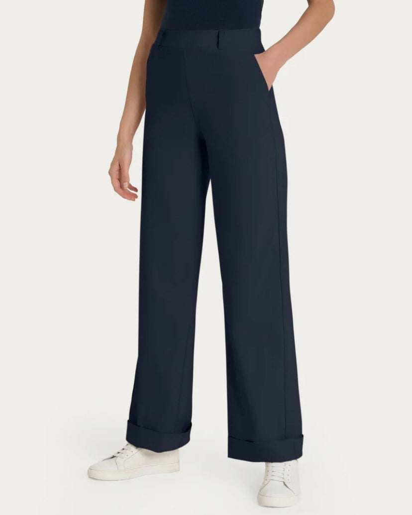 Pantalone ampio con tasche e risvolto in Super Fresh DP23P4