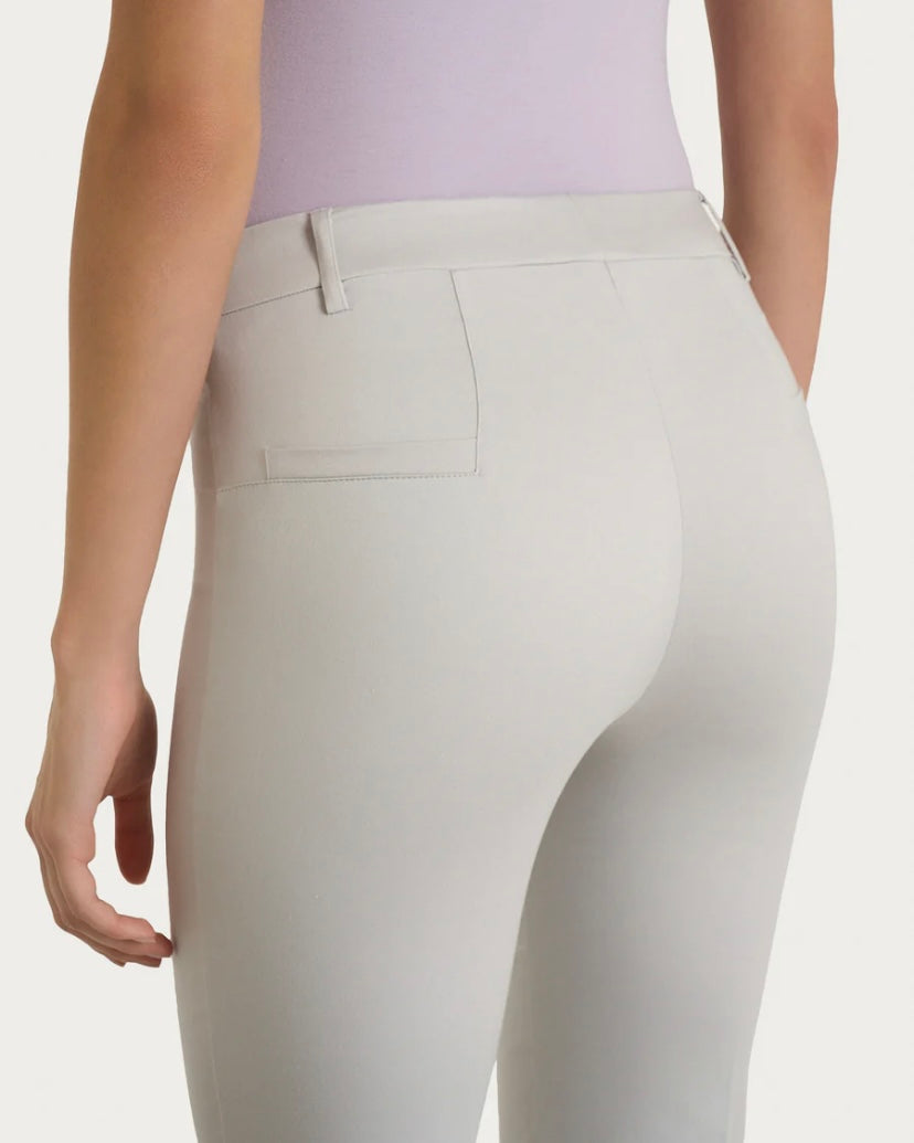 Pantalone flare alla caviglia in Satin Power dc62pm