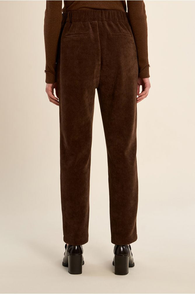 PANTALONI IN VELLUTO MODELLO CARROT t1691en