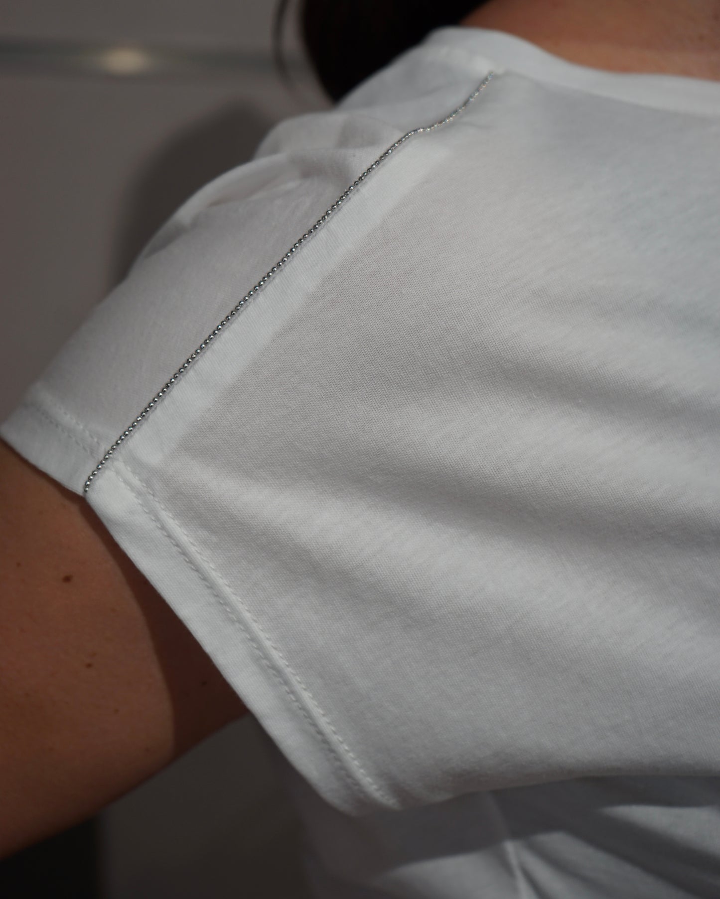 T-shirt shine