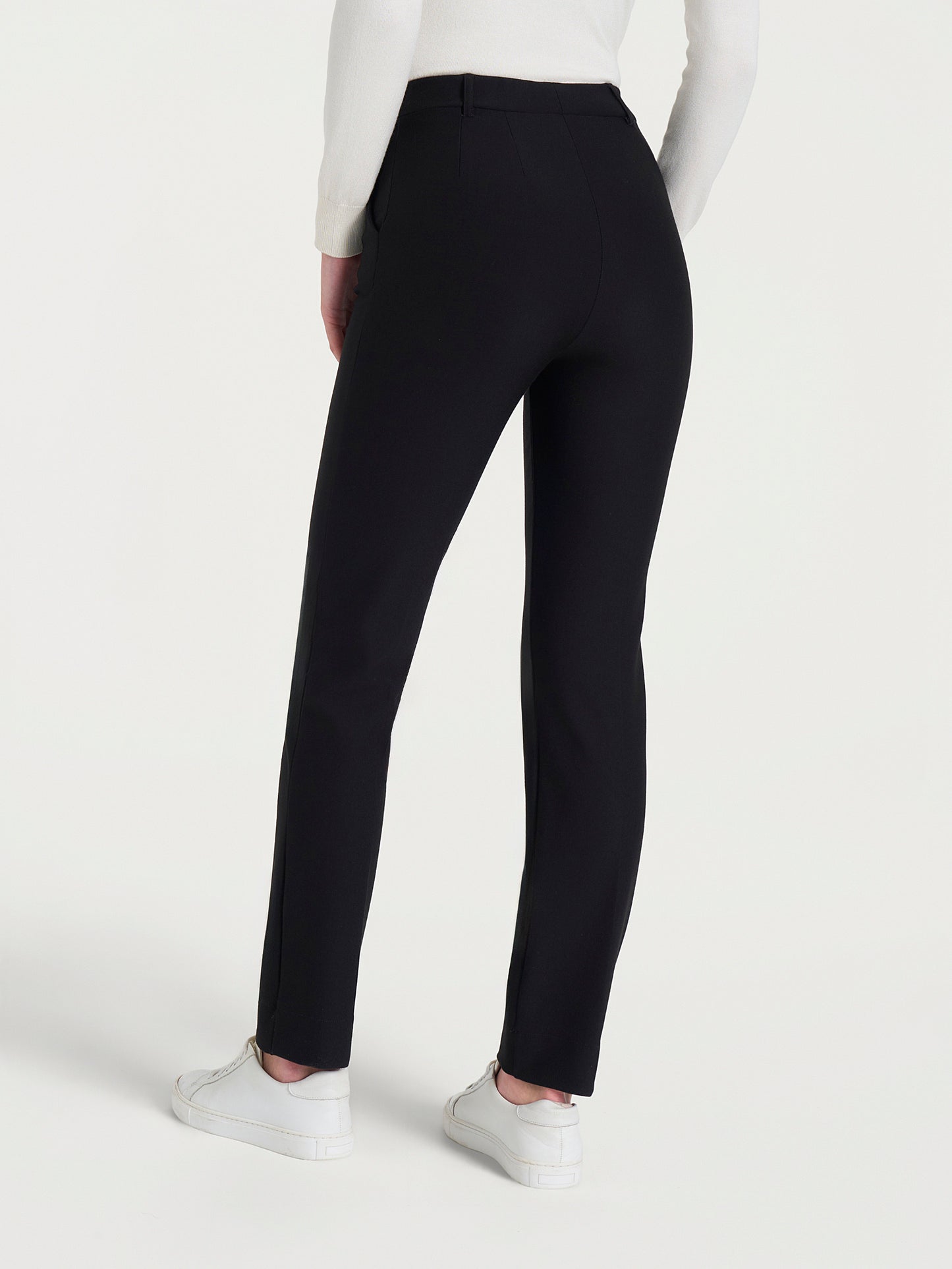 Pantalone dritto con tasche in Compact DB24PP
