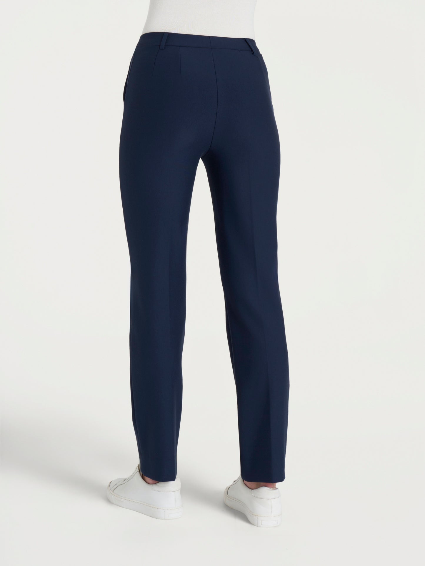 Pantalone dritto con tasche in Compact DB24PP