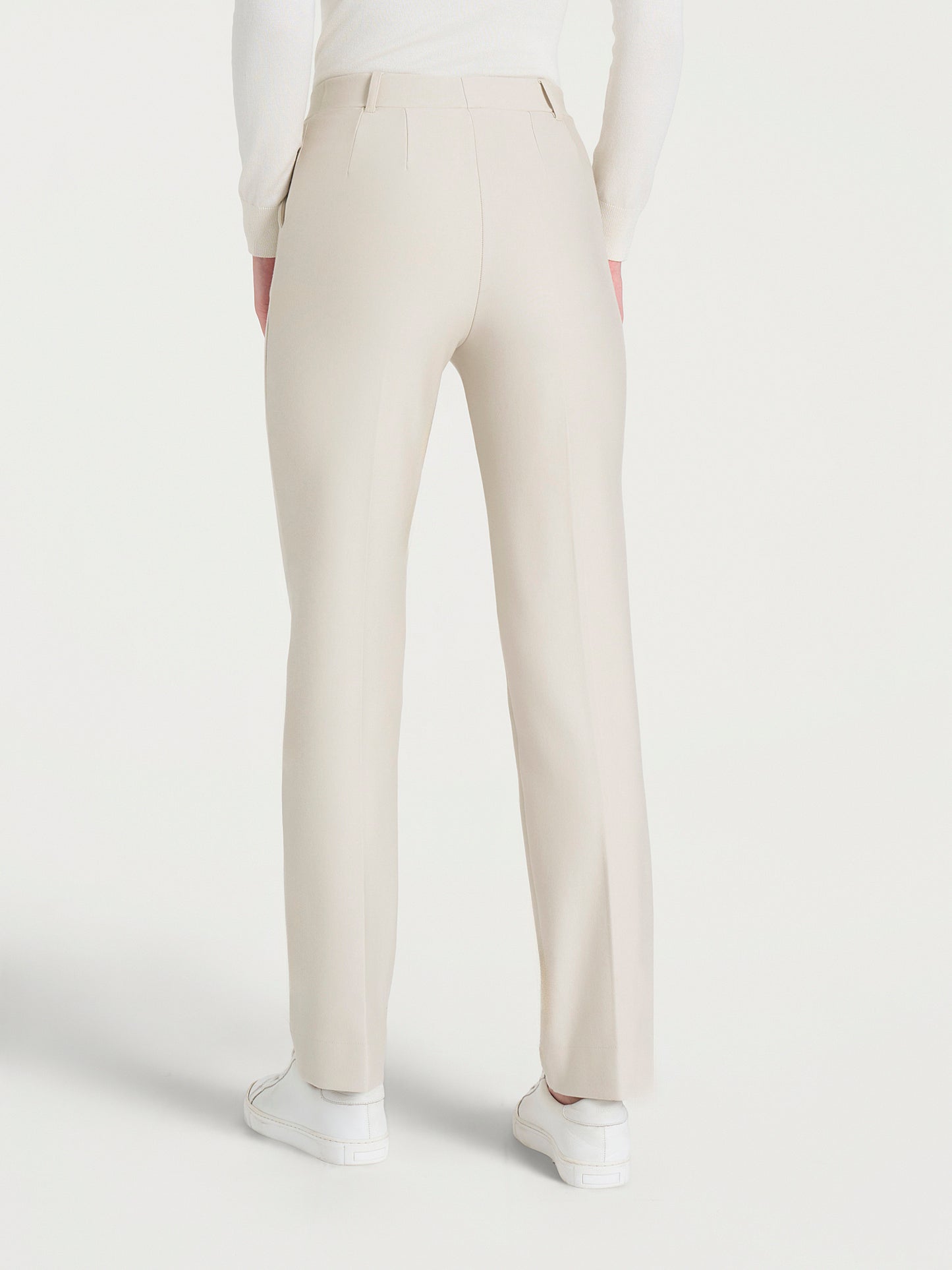 Pantalone dritto con tasche in Compact DB24PP