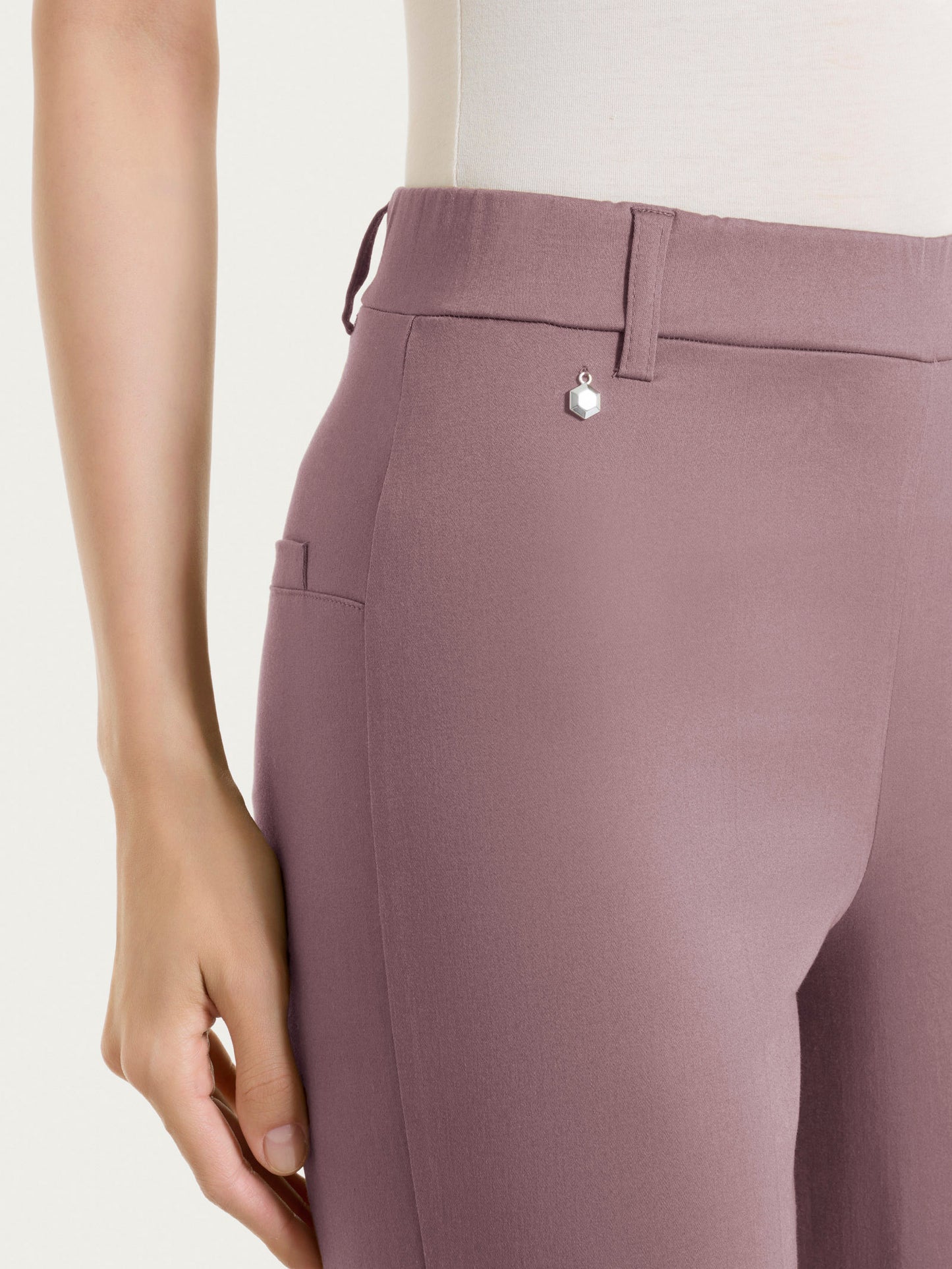 Pantalone flare alla caviglia in Satin Power dc62pm
