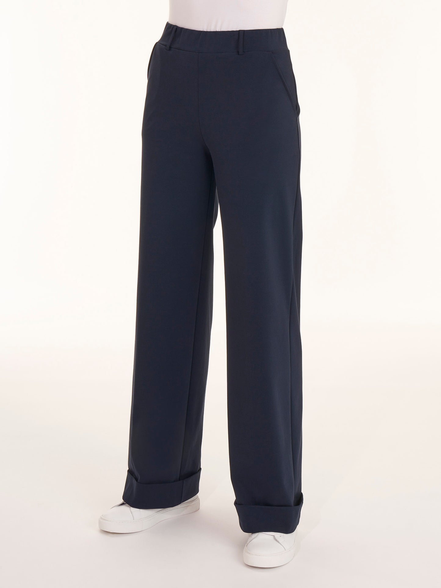 Pantalone ampio con tasche DC70P4