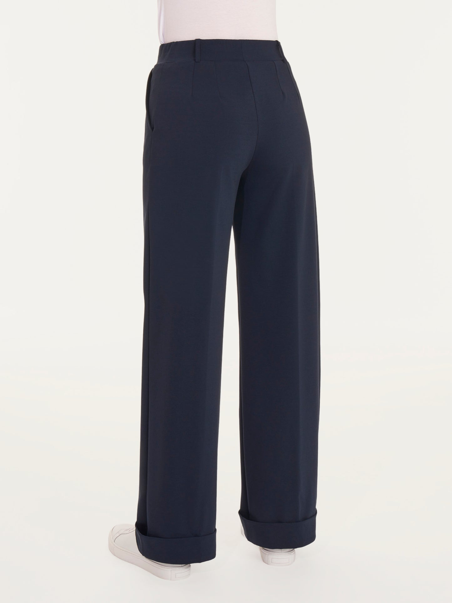 Pantalone ampio con tasche DC70P4