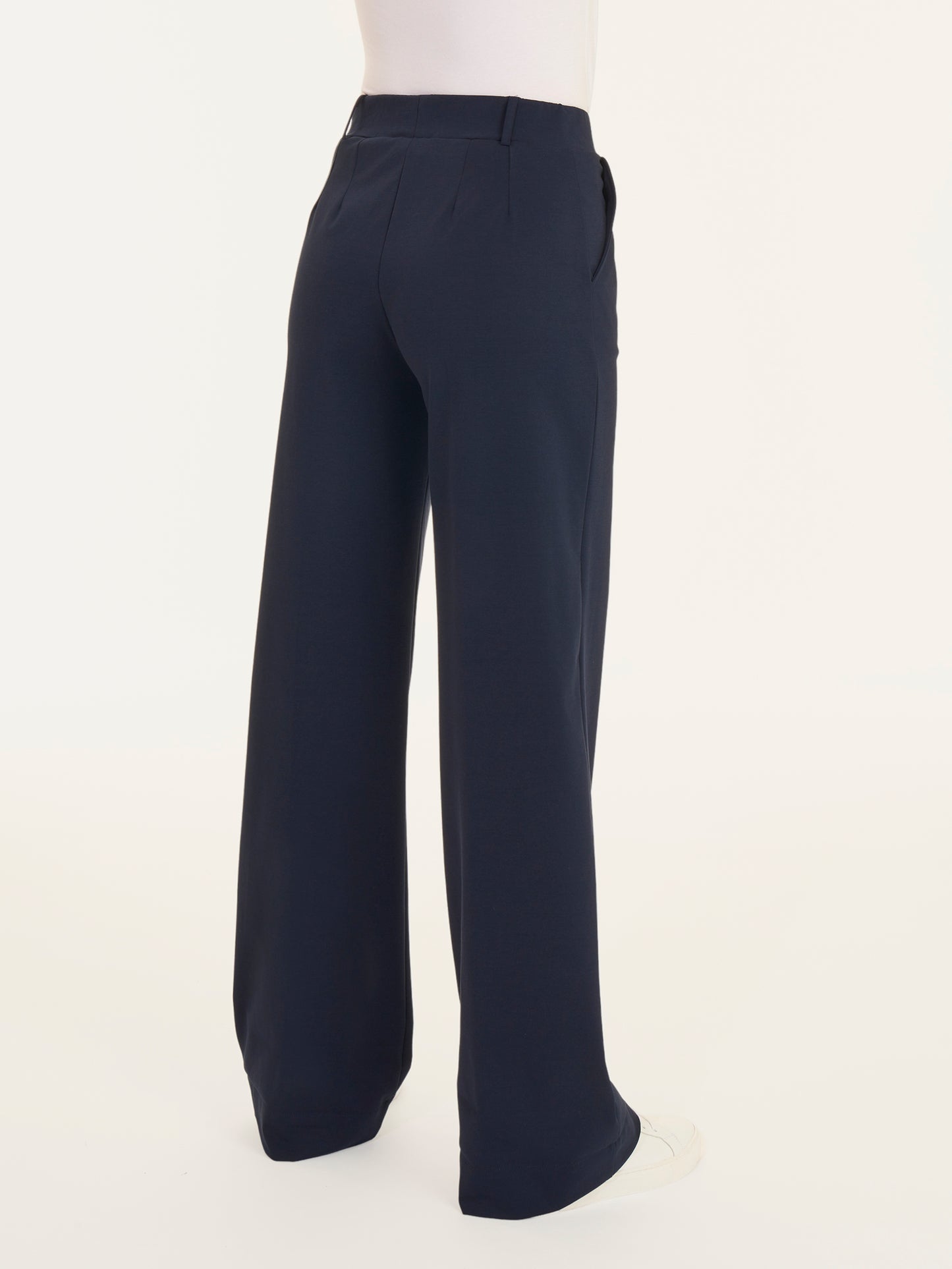 Pantalone ampio con tasche DC70P4