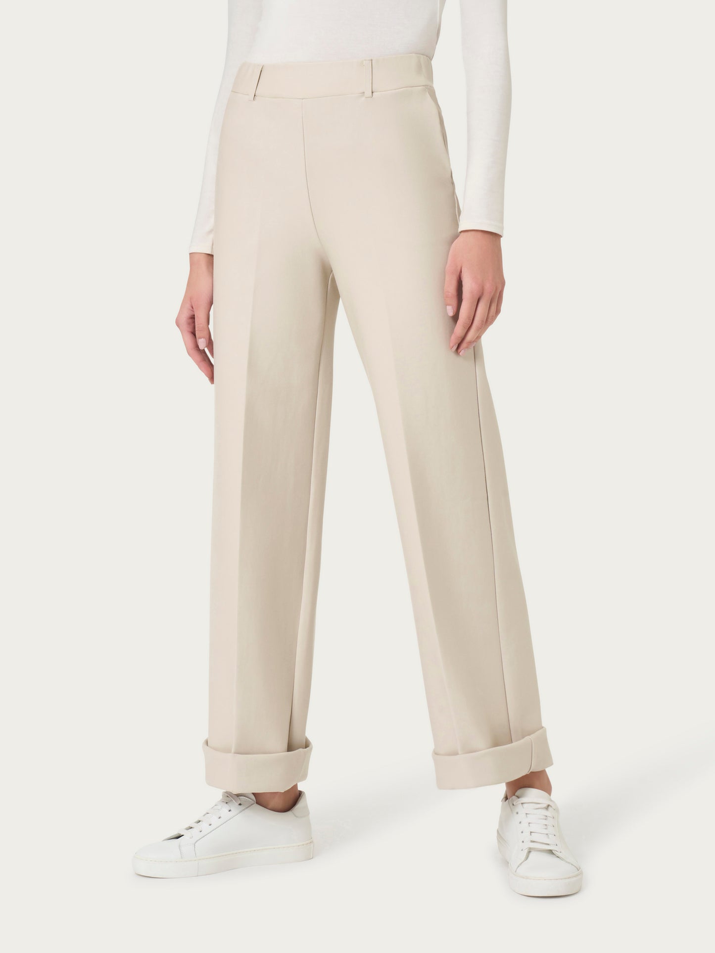 Pantalone ampio con tasche DC70P4