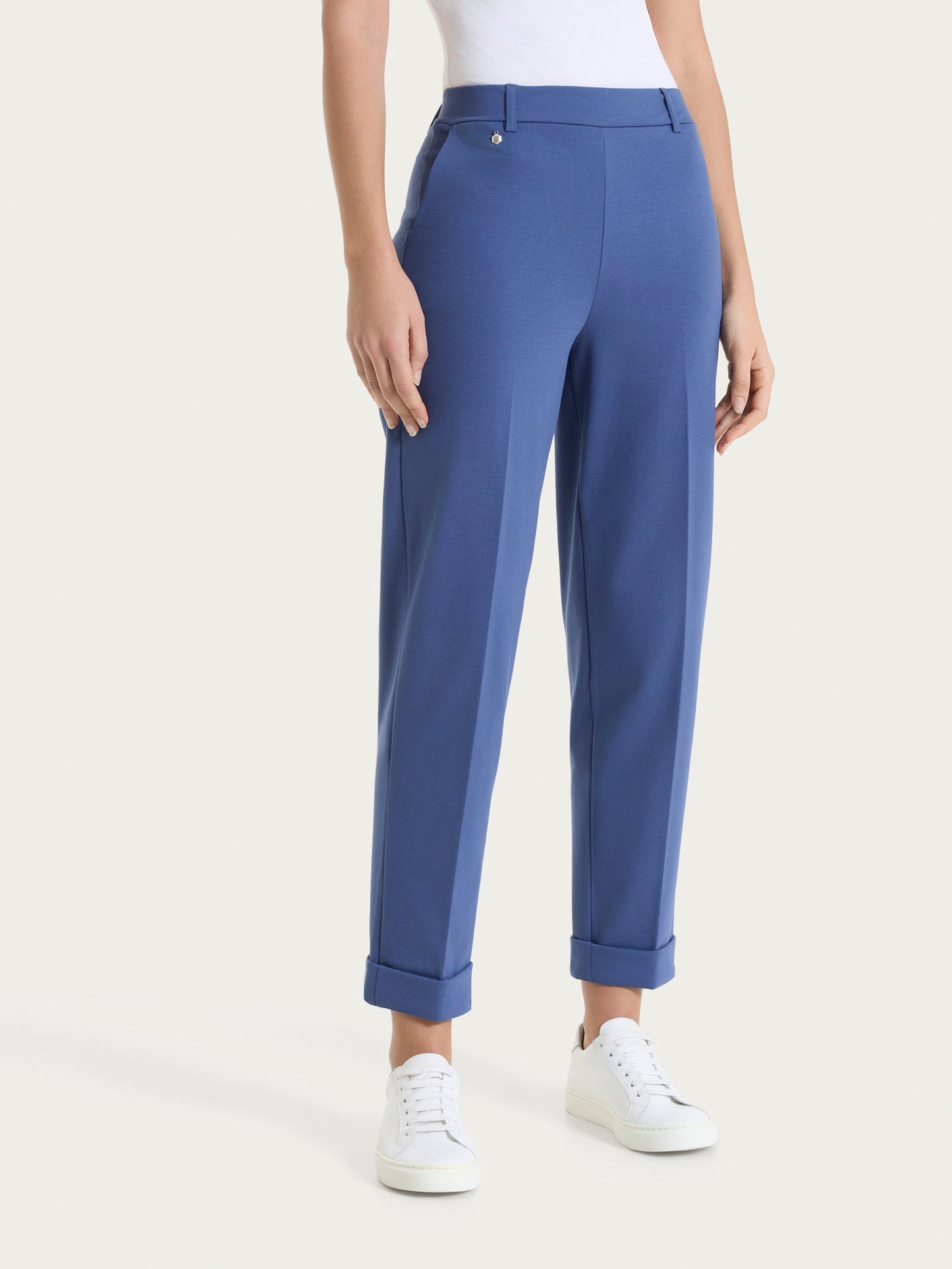 Pantalone a carota con tasche DC70PF