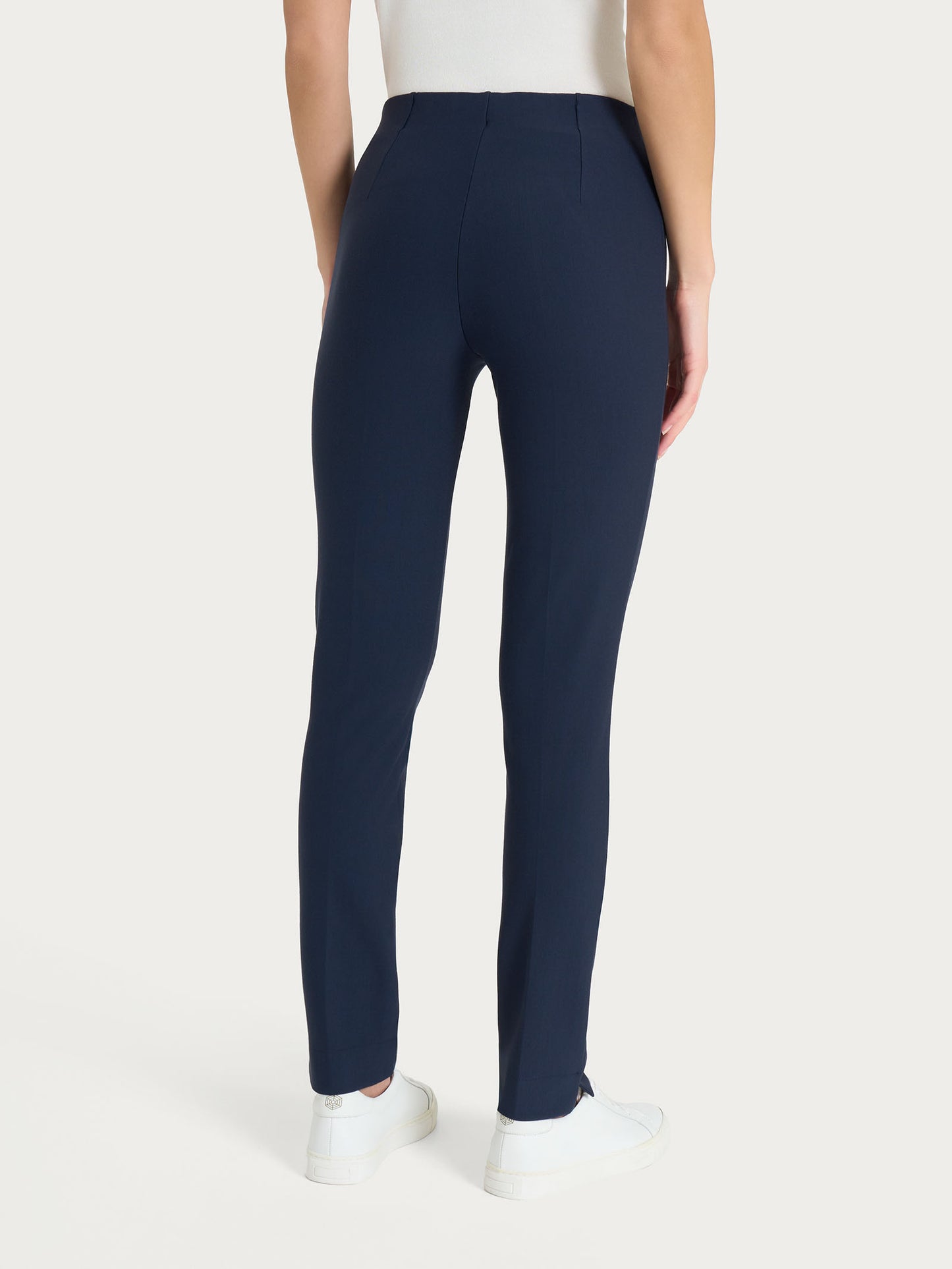 Pantalone ampio in Compact DE72PE