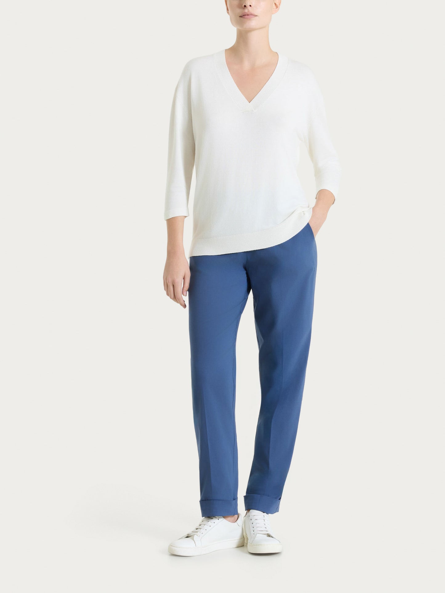 Maglia con scollo a V e con manica 3/4 DM99M2