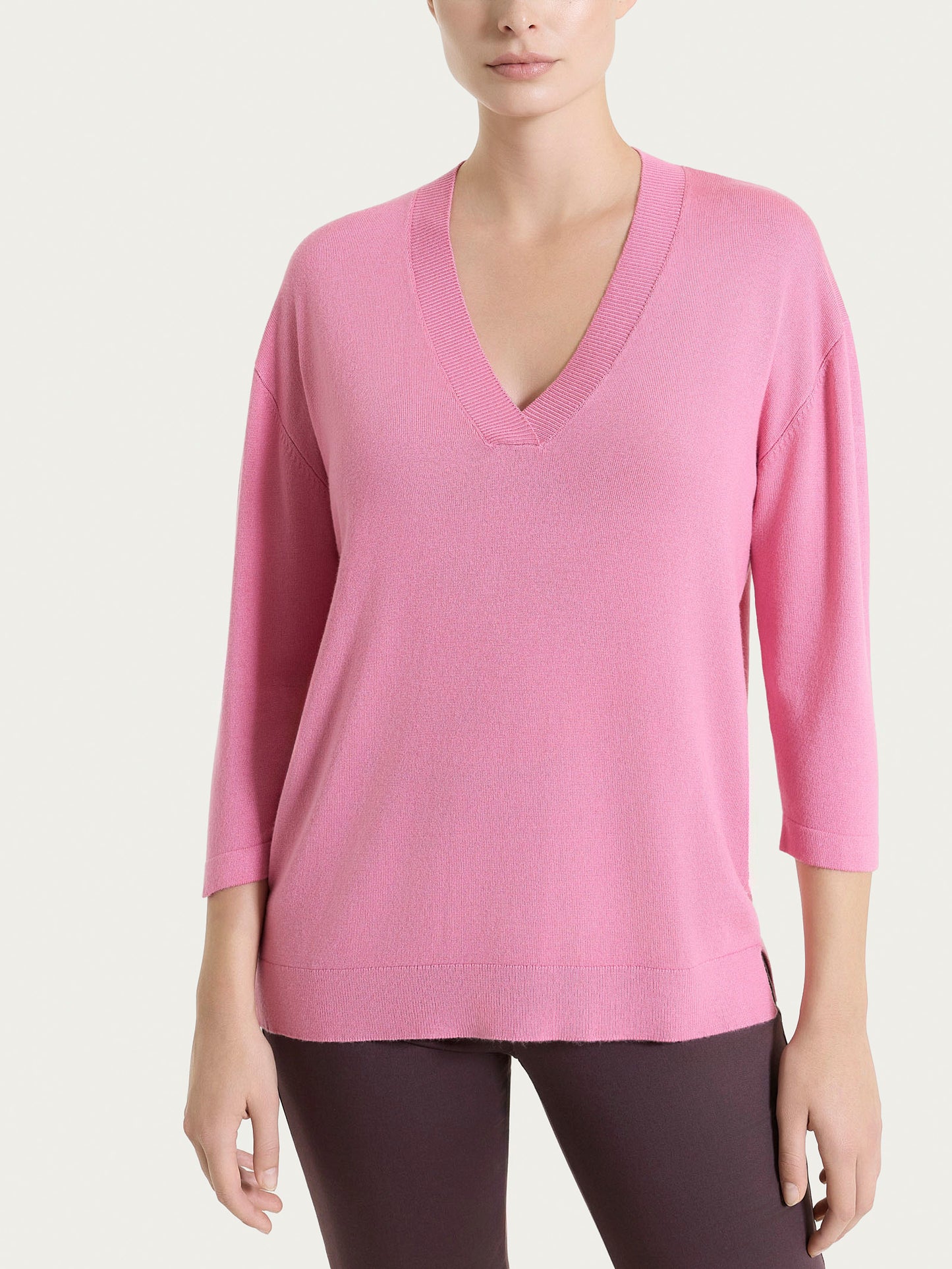 Maglia con scollo a V e con manica 3/4 DM99M2