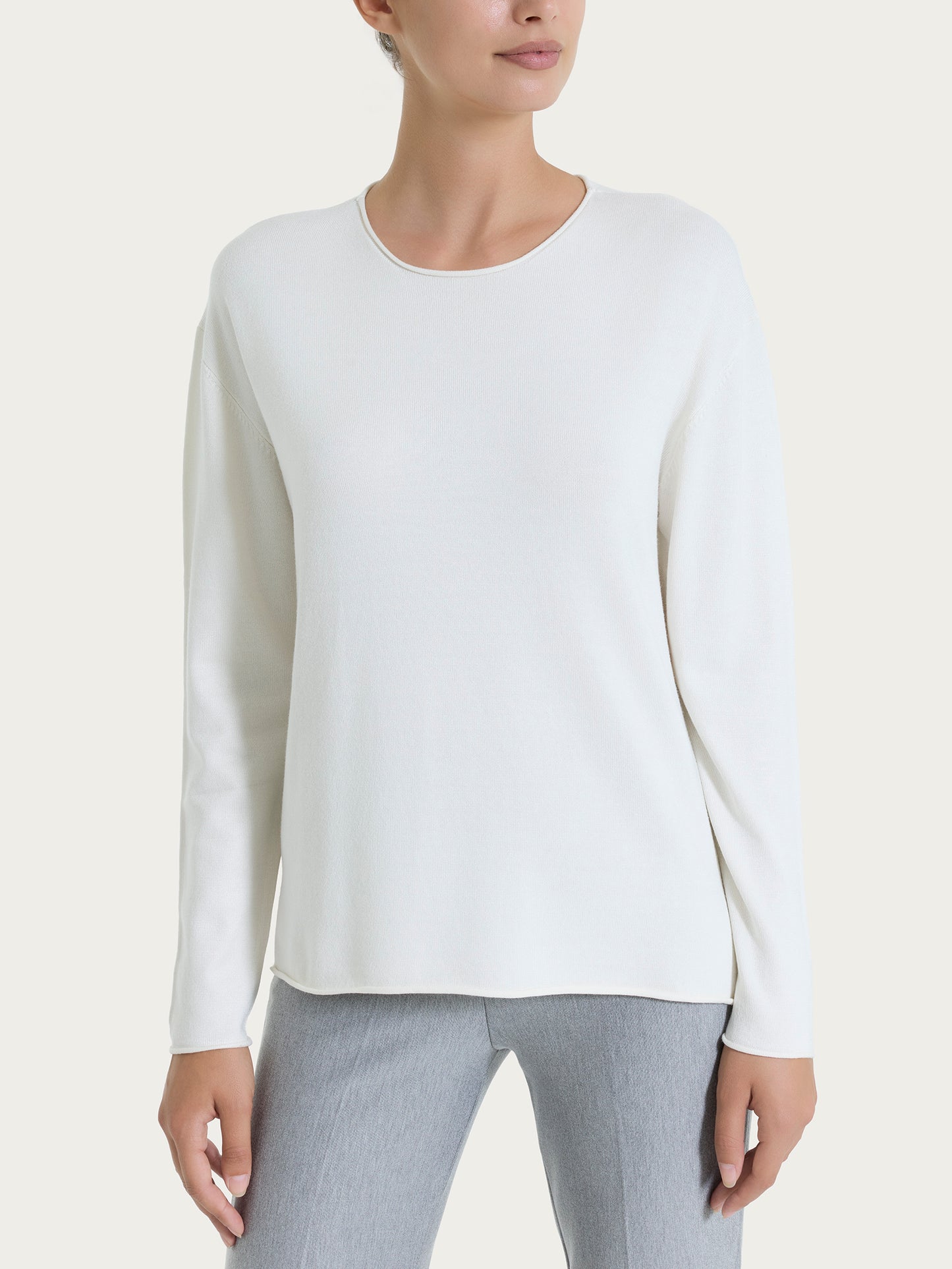 Maglia asimmetrica con girocollo Four Seasons DN56T9