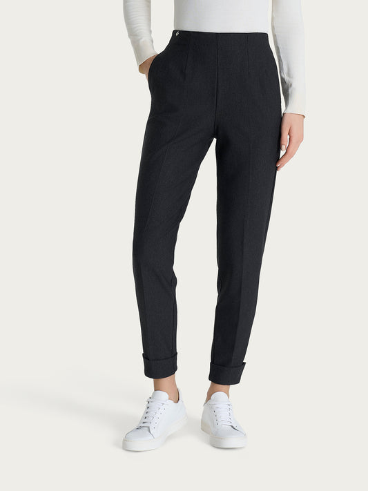 Pantalone a carota con tasche in tessuto Compact DO32PS