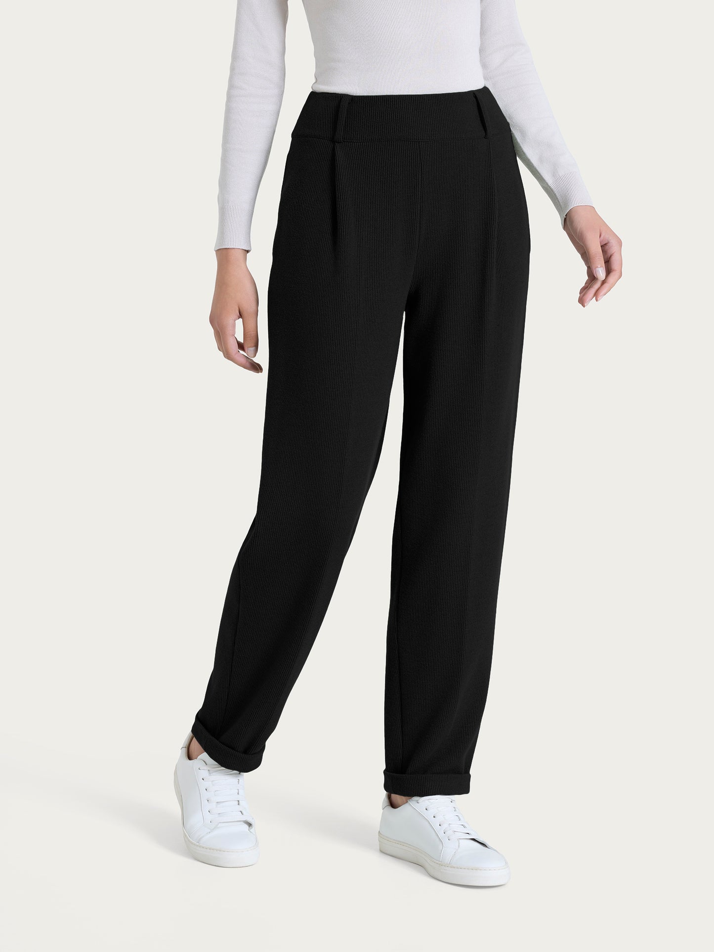 Pantalone a carota con tasche e pinces in Velvet DR23PF