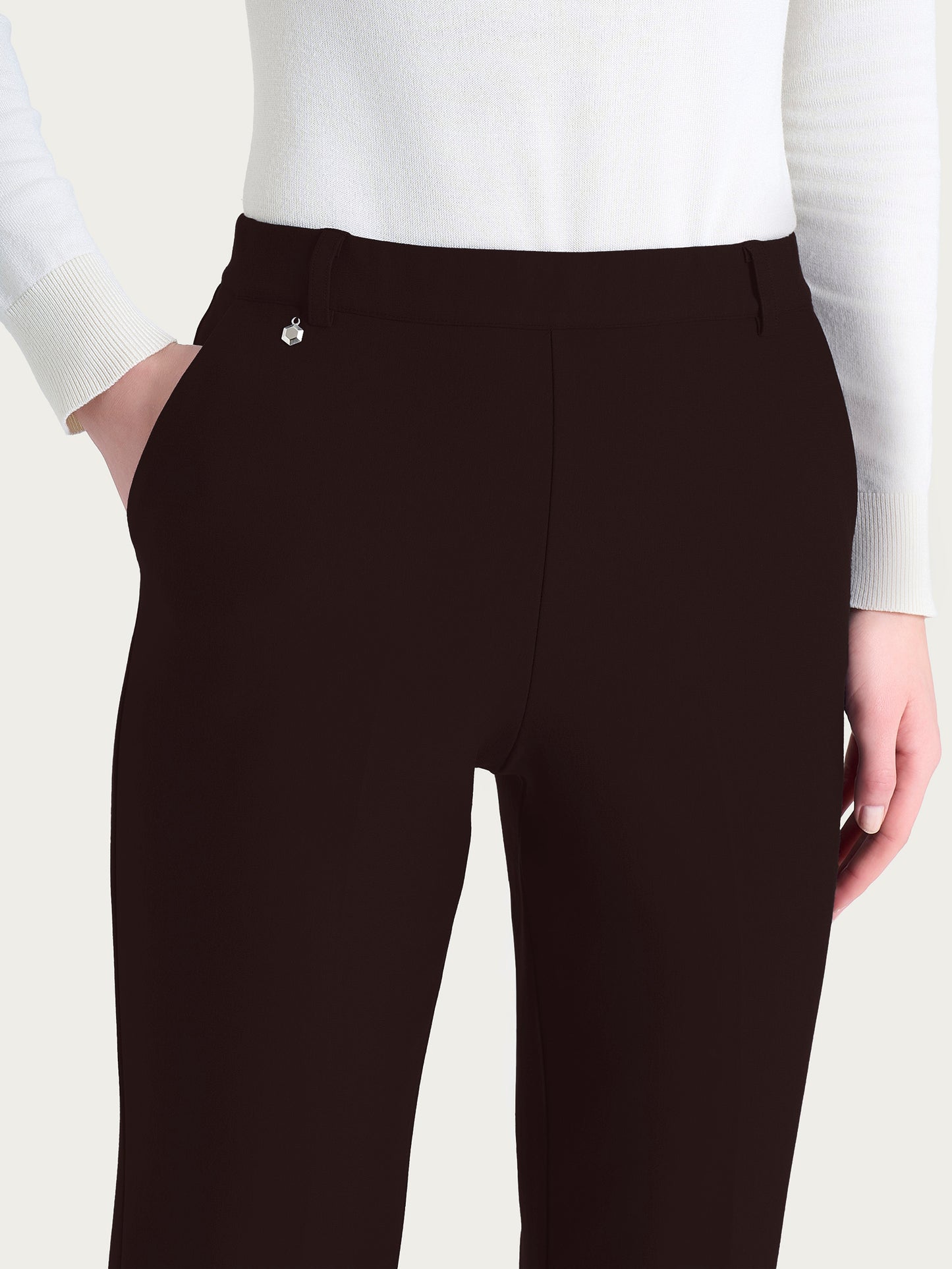 Pantalone ampio con tasche e risvolto in Compact DR34PL