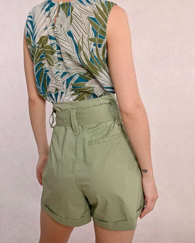 Short green